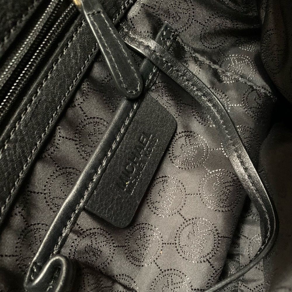 Michael Kors Signature Jet Set Black MK Logo Tote - Picture 5 of 7